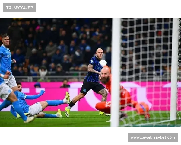 国米vs那不勒斯点球争议，前裁判马雷利解读判罚依据